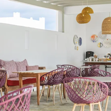 Kallisti Paros Naousa (Paros)