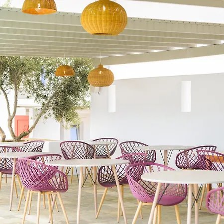 Kallisti Paros Aparthotel 4*