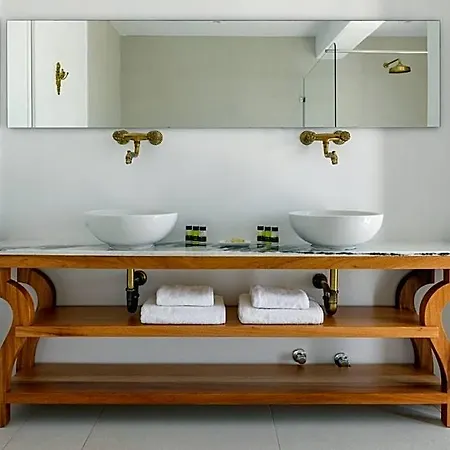 Kallisti Paros 4*