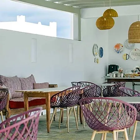 Kallisti Paros Hotel apartamentowy 4*