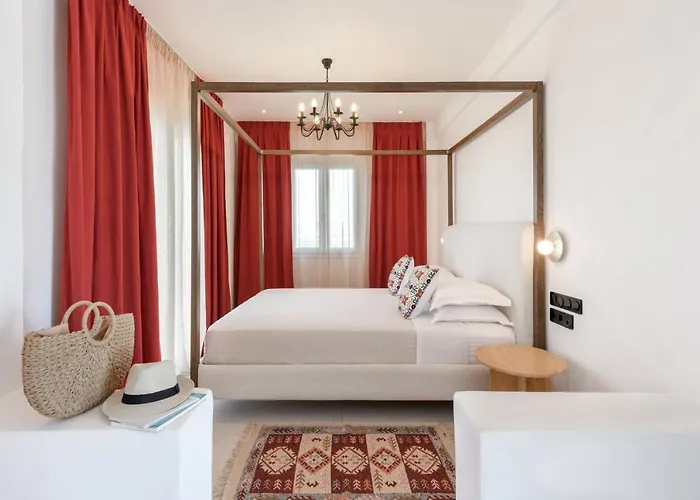 Kallisti Paros 4*